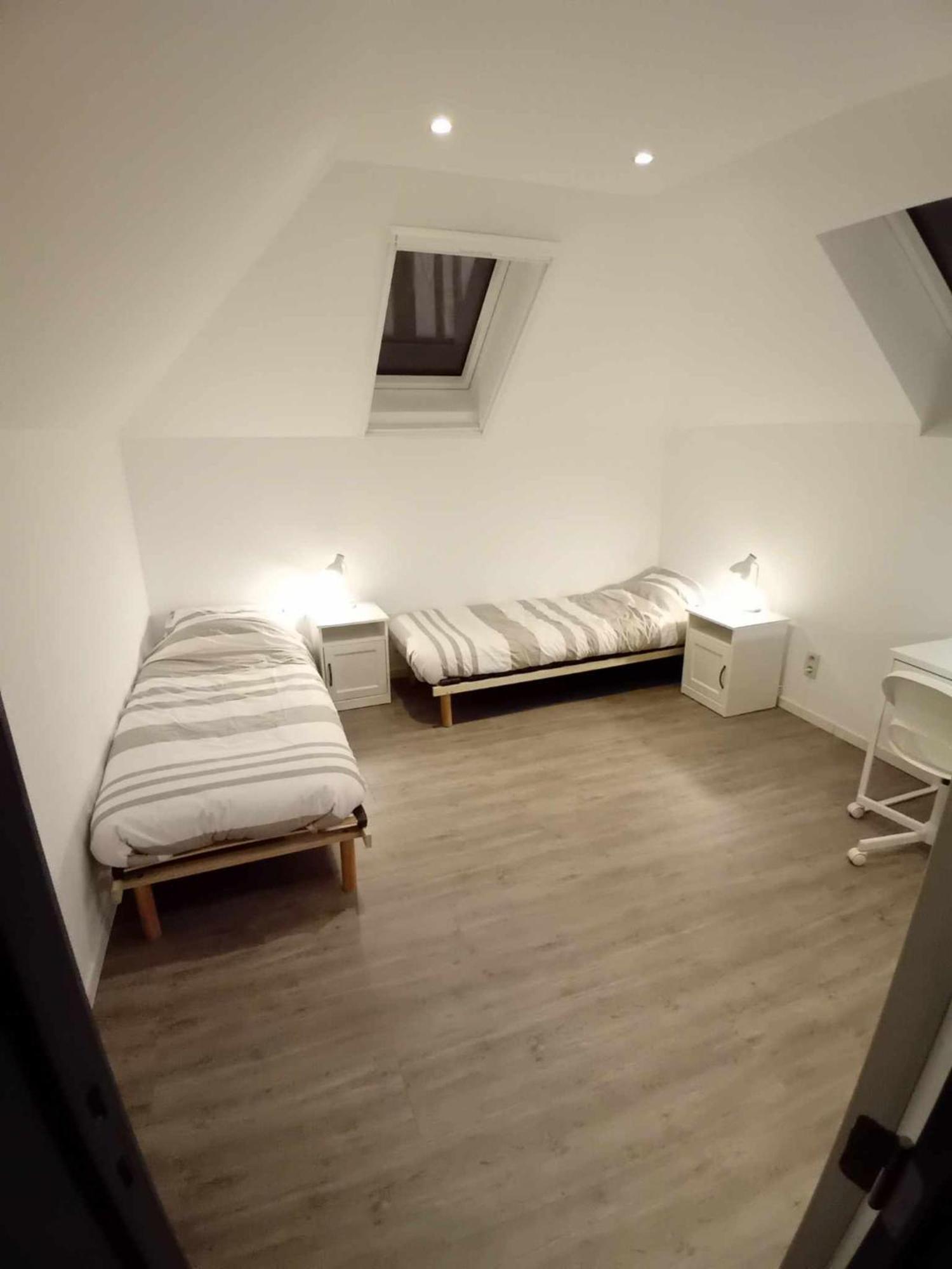 Leuze Escale Hotel ภายนอก รูปภาพ